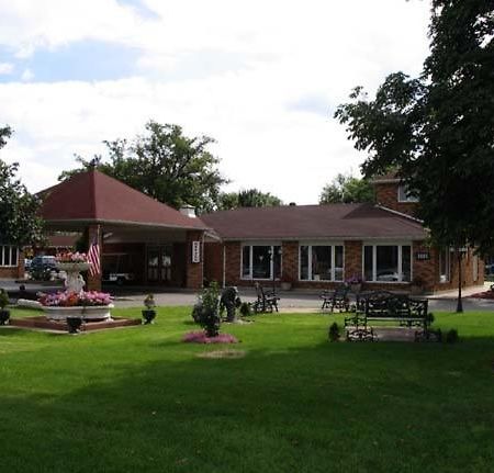 Ivy Rose Motor Inn Windsor Exterior photo