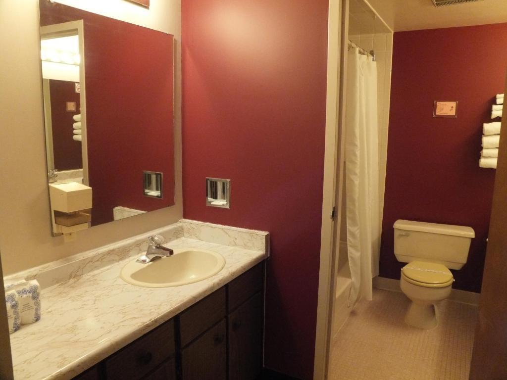 Ivy Rose Motor Inn Windsor Room photo