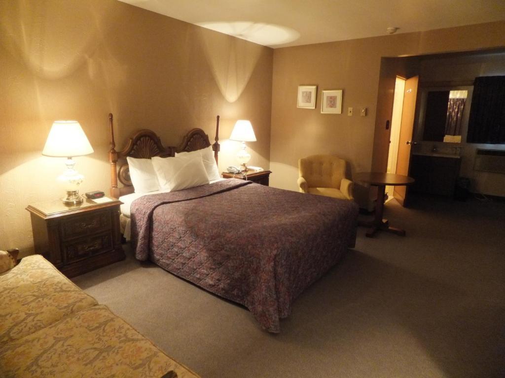Ivy Rose Motor Inn Windsor Room photo